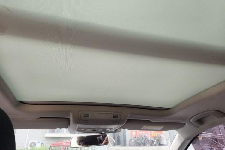 Used Volkswagen T-ROC 2019 280TSI DSG Two-Wheel Drive Comfort Version China VI Standard Headliner
