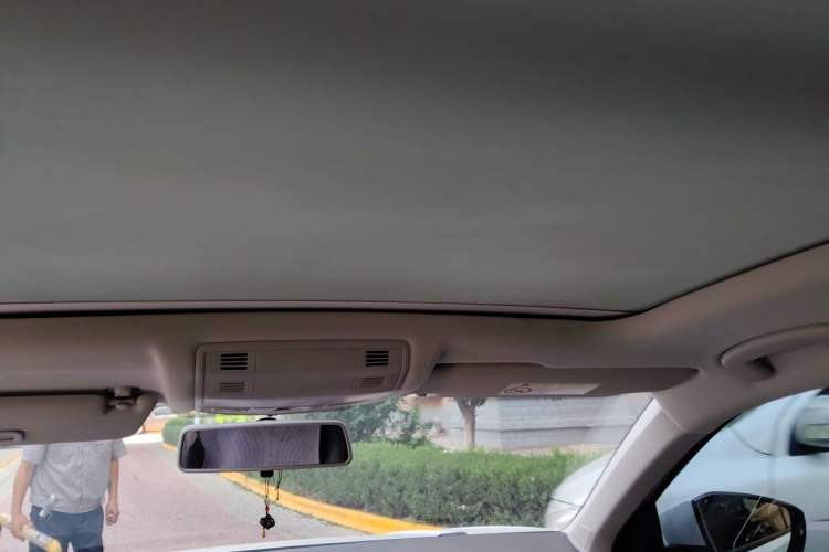Used Volkswagen T-ROC 2019 280TSI DSG Two-Wheel Drive Comfort Version China VI Standard Headliner
