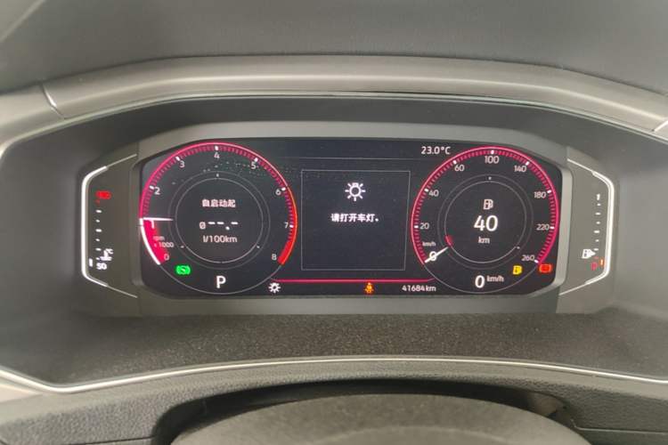 Used Volkswagen T-ROC 2019 230TSI DSG Two-Wheel-Drive Advanced Version China VI Standard Instrument Cluster