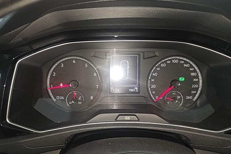 Used Volkswagen T-ROC 2019 280TSI DSG Two-Wheel Drive Comfort Version China VI Standard Instrument Cluster