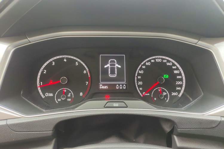Used Volkswagen T-ROC 2019 230TSI DSG Two-Wheel-Drive Advanced Version China VI Standard Instrument Cluster