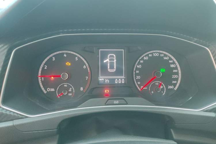 Used Volkswagen T-ROC 2019 280TSI DSG Two-Wheel Drive Comfort Version China VI Standard Instrument Cluster
