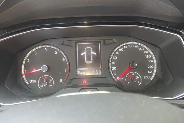 Used Volkswagen T-ROC 2019 280TSI DSG Two-Wheel Drive Comfort Version China VI Standard Instrument Cluster