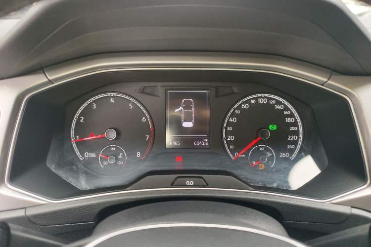 Used Volkswagen T-ROC 2019 230TSI DSG Two-Wheel-Drive Advanced Version China VI Standard Instrument Cluster
