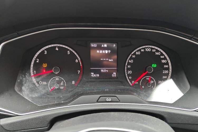 Used Volkswagen T-ROC 2019 280TSI DSG Four-Wheel Drive Comfort Version China V Emission Standard Instrument Cluster
