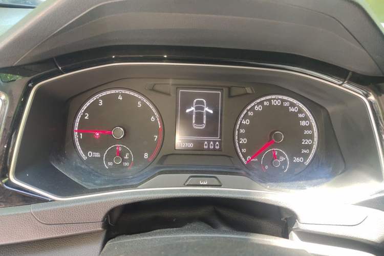 Used Volkswagen T-ROC 2019 280TSI DSG Two-Wheel Drive Comfort Version China VI Standard Instrument Cluster