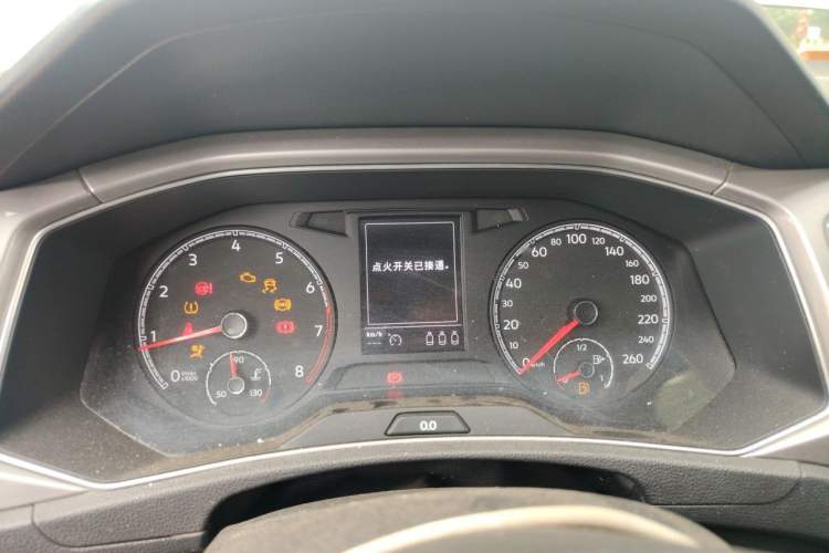 Used Volkswagen T-ROC 2019 230TSI DSG Two-Wheel-Drive Advanced Version China VI Standard Instrument Cluster