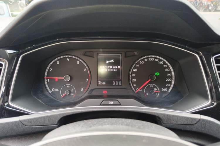 Used Volkswagen T-ROC 2019 280TSI DSG Two-Wheel Drive Comfort Version China VI Standard Instrument Cluster