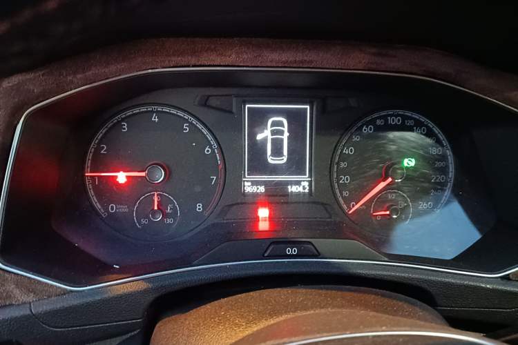 Used Volkswagen T-ROC 2019 280TSI DSG Two-Wheel Drive Comfort Version China VI Standard Instrument Cluster