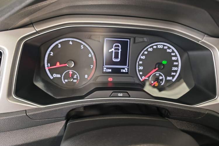 Used Volkswagen T-ROC 2019 280TSI DSG Two-Wheel Drive Advanced Version China VI Standard Instrument Cluster
