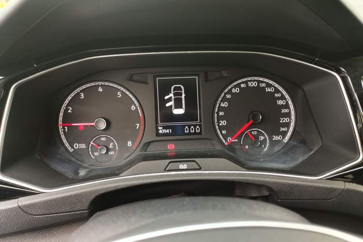 Used Volkswagen T-ROC 2019 280TSI DSG Two-Wheel Drive Comfort Version China VI Standard Instrument Cluster