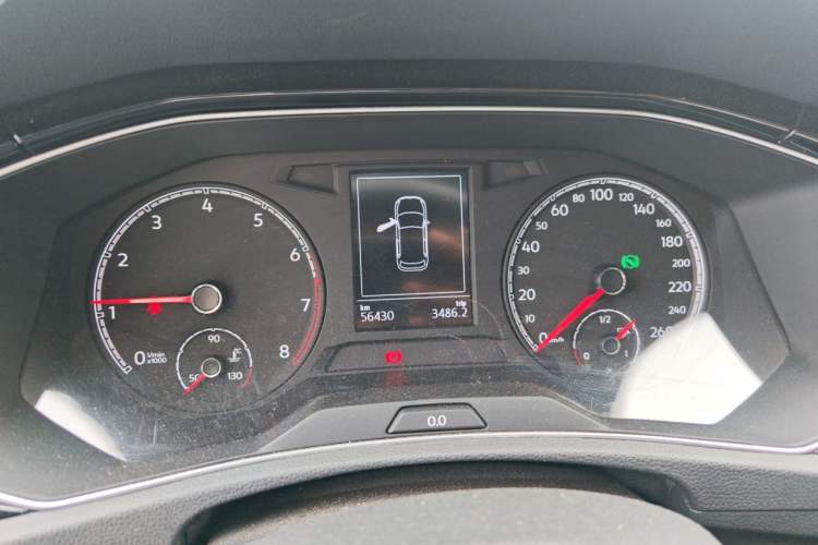 Used Volkswagen T-ROC 2019 280TSI DSG Two-Wheel Drive Comfort Version China VI Standard Instrument Cluster
