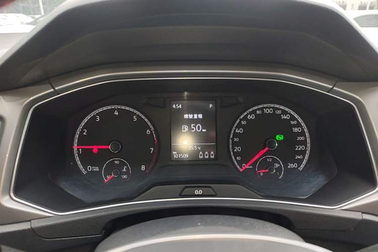 Used Volkswagen T-ROC 2019 230TSI DSG Two-Wheel-Drive Advanced Version China VI Standard Instrument Cluster