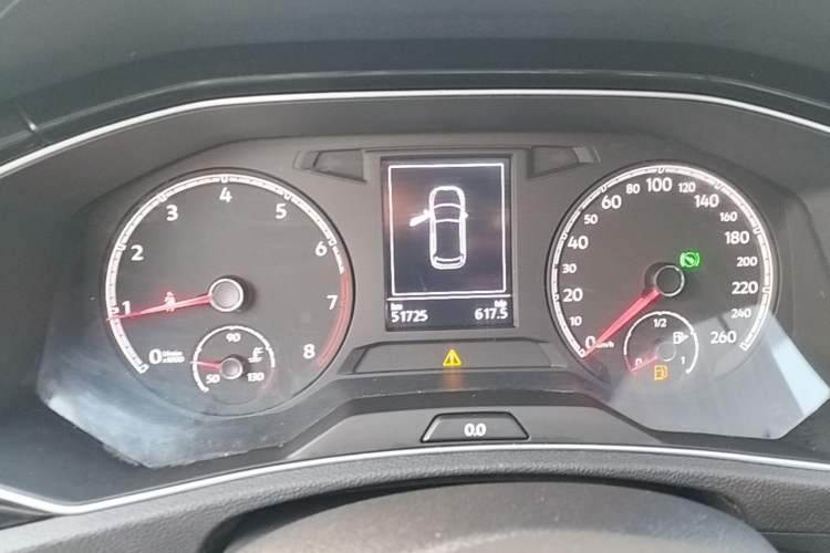 Used Volkswagen T-ROC 2019 280TSI DSG Two-Wheel Drive Comfort Version China VI Standard Instrument Cluster