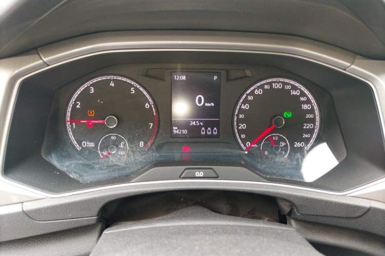Used Volkswagen T-ROC 2019 230TSI DSG Two-Wheel-Drive Advanced Version China VI Standard Instrument Cluster
