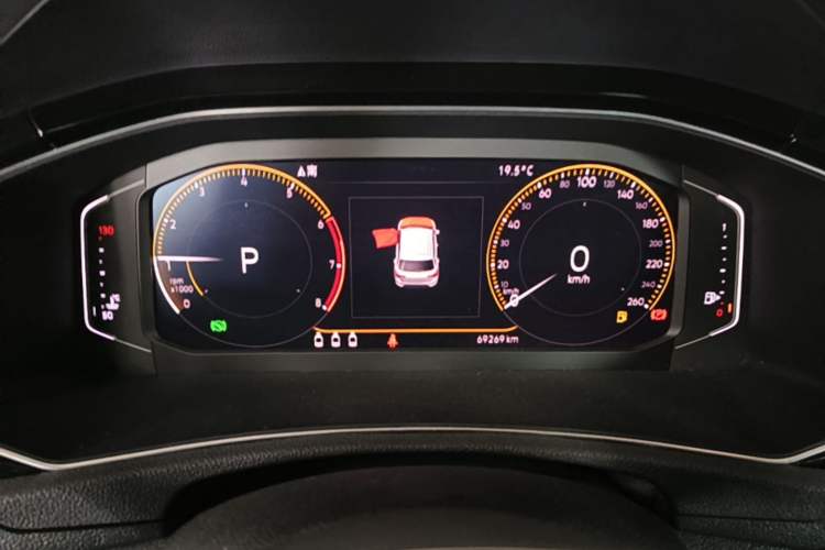 Used Volkswagen T-ROC 2019 280TSI DSG Two-Wheel-Drive Luxury Model China VI Standard Instrument Cluster