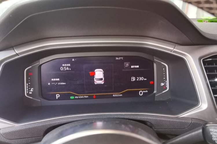 Used Volkswagen T-ROC 2019 280TSI DSG Two-Wheel Drive R-Line Pro Instrument Cluster