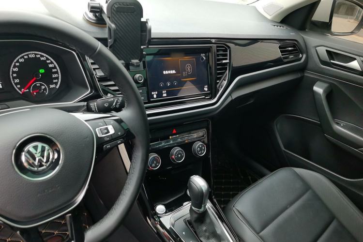 Used Volkswagen T-ROC 2019 280TSI DSG Two-Wheel Drive Comfort Version China VI Standard Interior 1