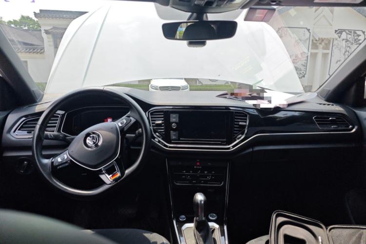 Used Volkswagen T-ROC 2019 280TSI DSG Two-Wheel-Drive Luxury Version China V Emission Standard Interior 2