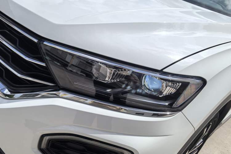 Used Volkswagen T-ROC 2019 280TSI DSG Two-Wheel Drive Comfort Version China VI Standard Left Front Headlight