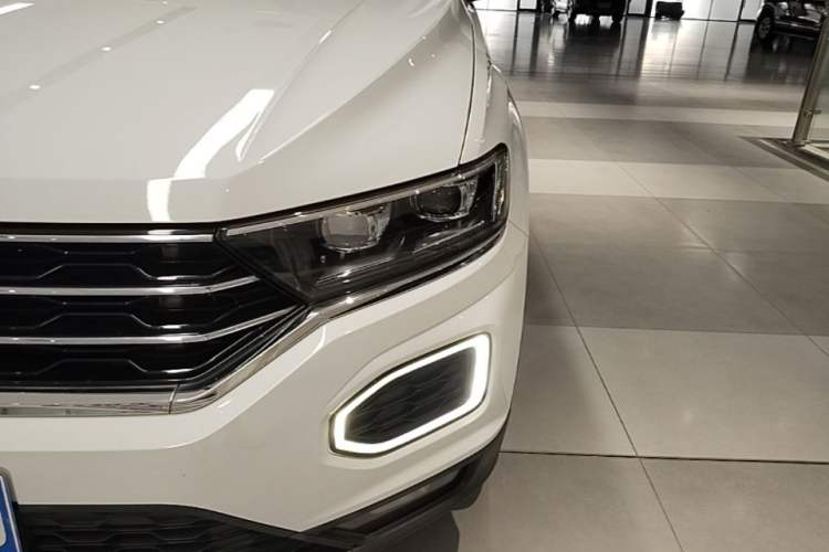 Used Volkswagen T-ROC 2019 280TSI DSG Two-Wheel Drive Comfort Version China VI Standard Left Front Headlight