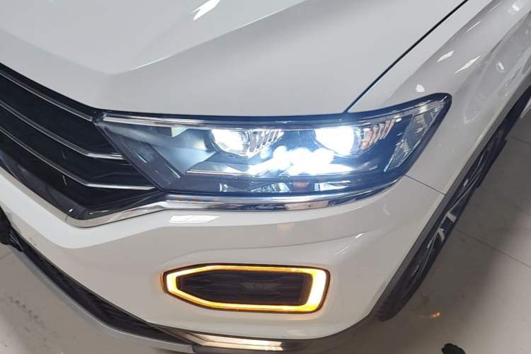 Used Volkswagen T-ROC 2019 280TSI DSG Two-Wheel-Drive Luxury Version China V Emission Standard Left Front Headlight