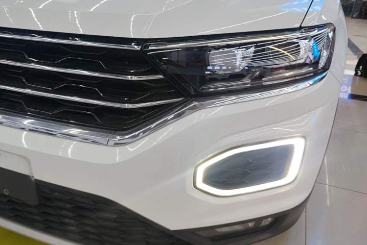 Used Volkswagen T-ROC 2019 230TSI DSG Two-Wheel-Drive Advanced Version China VI Standard Left Front Headlight