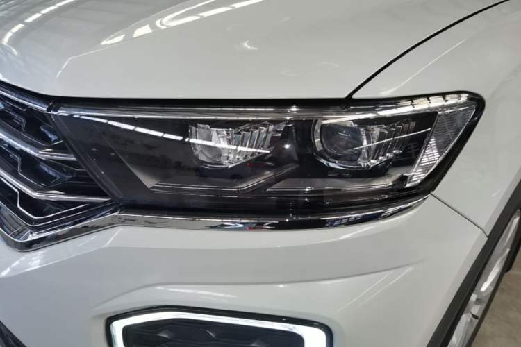 Used Volkswagen T-ROC 2019 230TSI DSG Two-Wheel-Drive Advanced Version China VI Standard Left Front Headlight