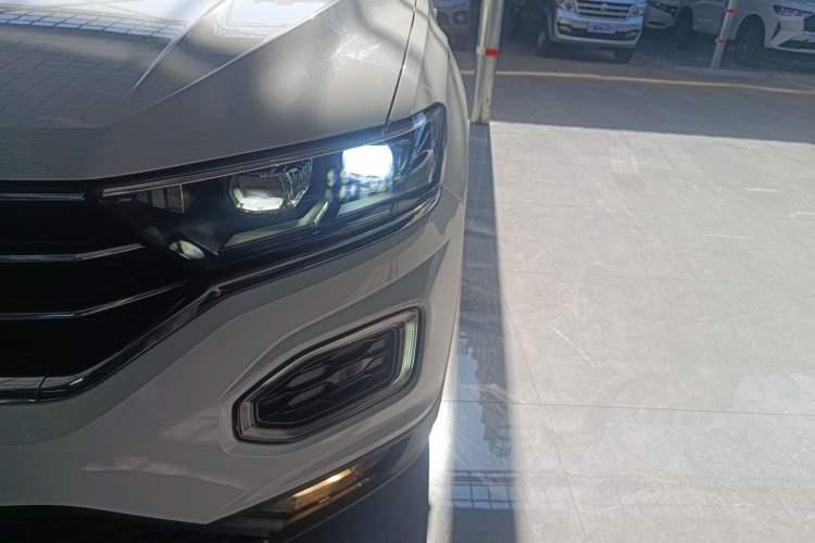 Used Volkswagen T-ROC 2019 280TSI DSG Four-Wheel Drive Luxury Version China V Standard Left Front Headlight