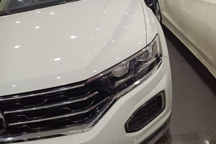 Used Volkswagen T-ROC 2019 280TSI DSG Two-Wheel Drive Comfort Version China VI Standard Left Front Headlight