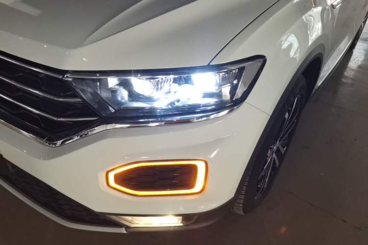 Used Volkswagen T-ROC 2019 280TSI DSG Two-Wheel Drive Comfort Version China VI Standard Left Front Headlight