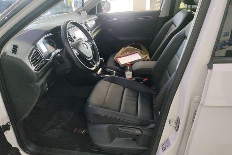 Used Volkswagen T-ROC 2019 280TSI DSG Two-Wheel Drive Comfort Version China VI Standard Left Front Seat