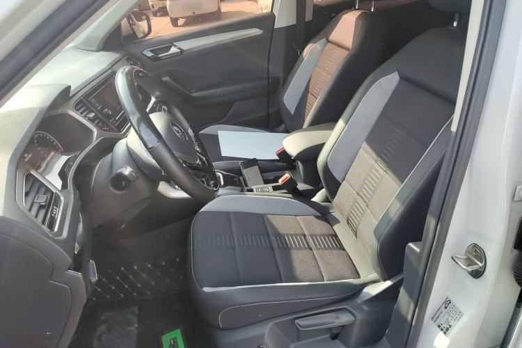 Used Volkswagen T-ROC 2019 230TSI DSG Two-Wheel-Drive Advanced Version China VI Standard Left Front Seat