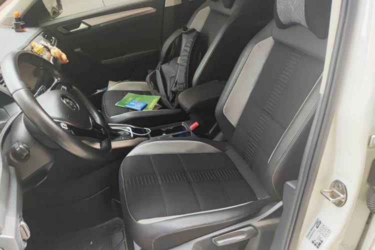 Used Volkswagen T-ROC 2019 230TSI DSG Two-Wheel Drive Advanced Version China V Standard Left Front Seat