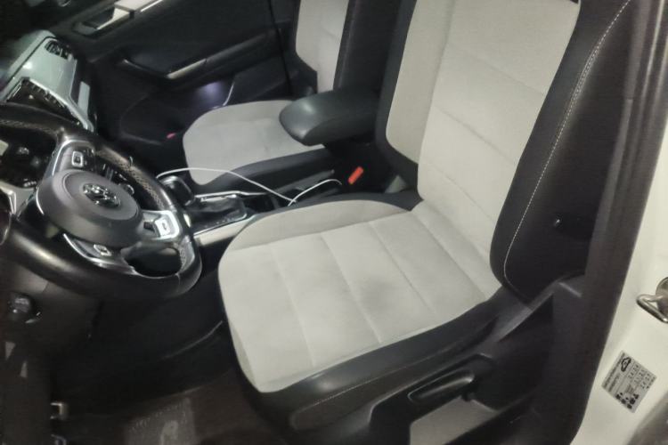 Used Volkswagen T-ROC 2019 280TSI DSG Two-Wheel Drive Advanced Version China VI Standard Left Front Seat