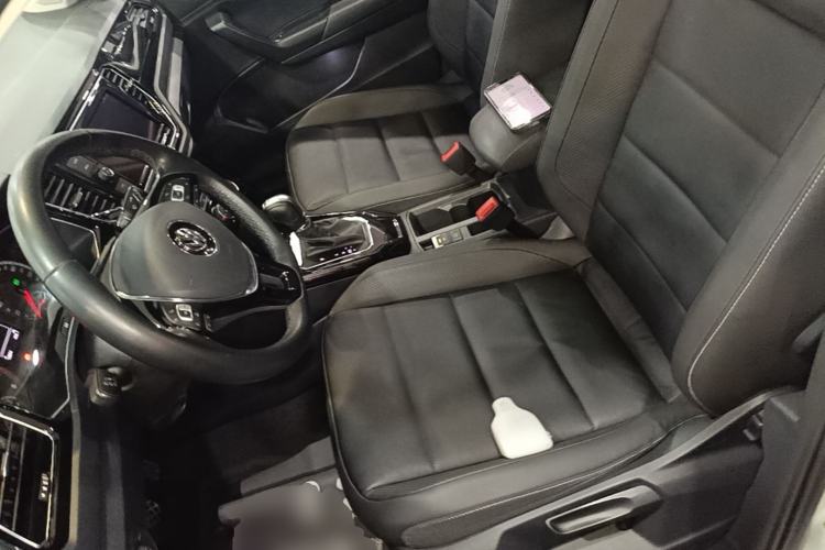 Used Volkswagen T-ROC 2019 280TSI DSG Two-Wheel Drive Comfort Version China VI Standard Left Front Seat