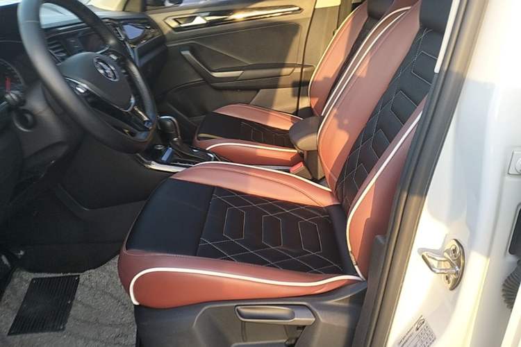Used Volkswagen T-ROC 2019 280TSI DSG Two-Wheel Drive Comfort Version China VI Standard Left Front Seat