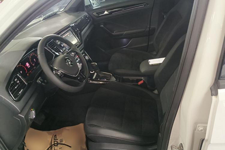 Used Volkswagen T-ROC 2019 280TSI DSG Two-Wheel-Drive Luxury Model China VI Standard Left Front Seat