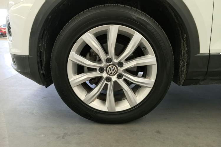Used Volkswagen T-ROC 2019 280TSI DSG Two-Wheel Drive Advanced Version China VI Standard Left Front Wheel Hub
