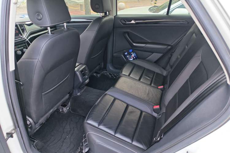 Used Volkswagen T-ROC 2019 280TSI DSG Two-Wheel Drive Comfort Version China VI Standard Left Rear Seat