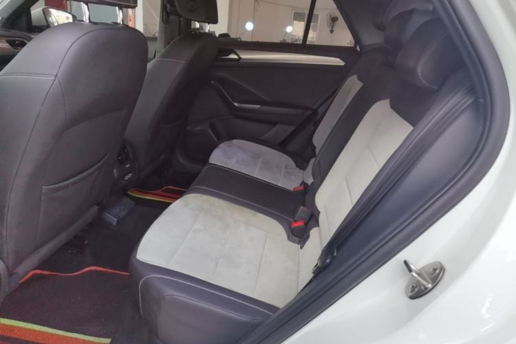 Used Volkswagen T-ROC 2019 280TSI DSG Two-Wheel Drive R-Line Pro Left Rear Seat