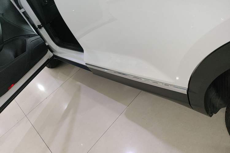 Used Volkswagen T-ROC 2019 280TSI DSG Two-Wheel Drive Comfort Version China VI Standard Left Side Sill