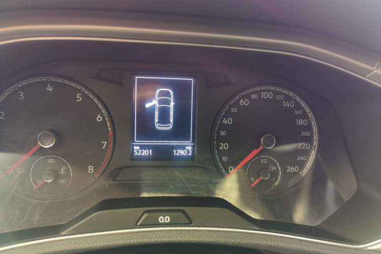 Used Volkswagen T-ROC 2019 280TSI DSG Two-Wheel Drive Advanced Version China VI Standard Odometer Close Up