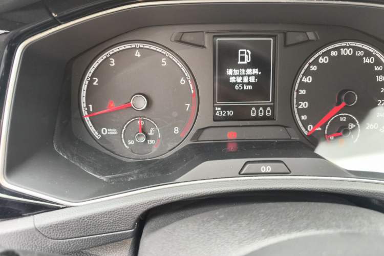 Used Volkswagen T-ROC 2019 280TSI DSG Two-Wheel Drive Comfort Version China VI Standard Odometer Close Up