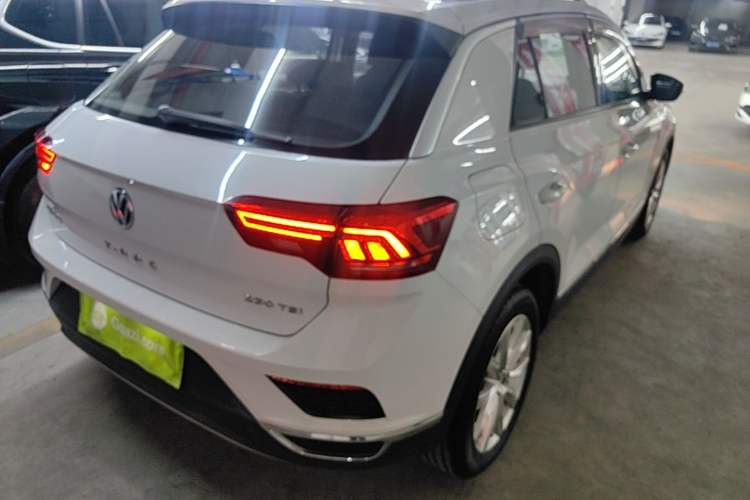 Used Volkswagen T-ROC 2019 230TSI DSG Two-Wheel-Drive Advanced Version China VI Standard Rear Right 45 Deg