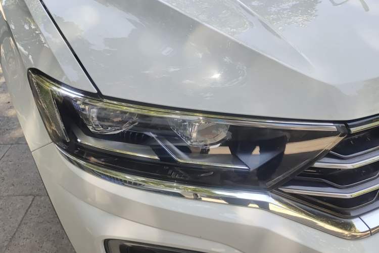 Used Volkswagen T-ROC 2019 280TSI DSG Two-Wheel Drive Comfort Version China VI Standard Right Front Headlight