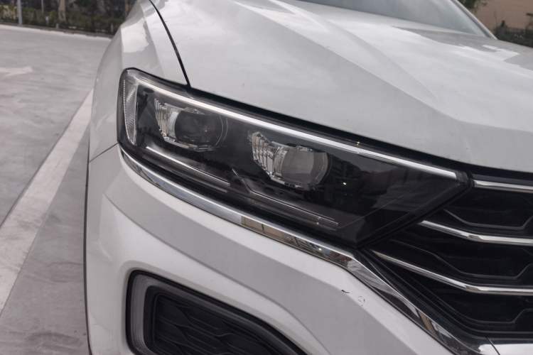 Used Volkswagen T-ROC 2019 280TSI DSG Two-Wheel Drive Comfort Version China VI Standard Right Front Headlight