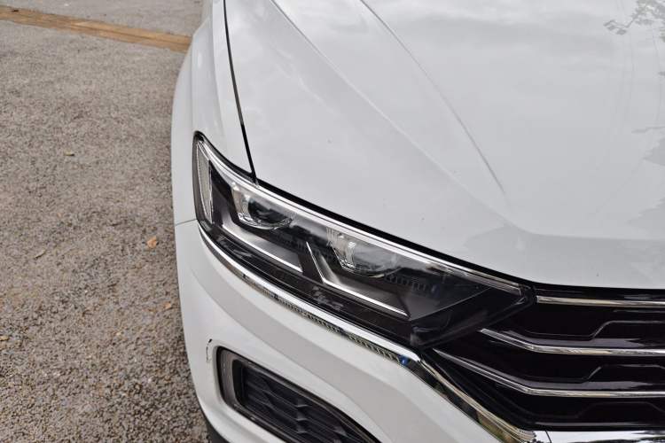 Used Volkswagen T-ROC 2019 280TSI DSG Two-Wheel Drive Comfort Version China VI Standard Right Front Headlight
