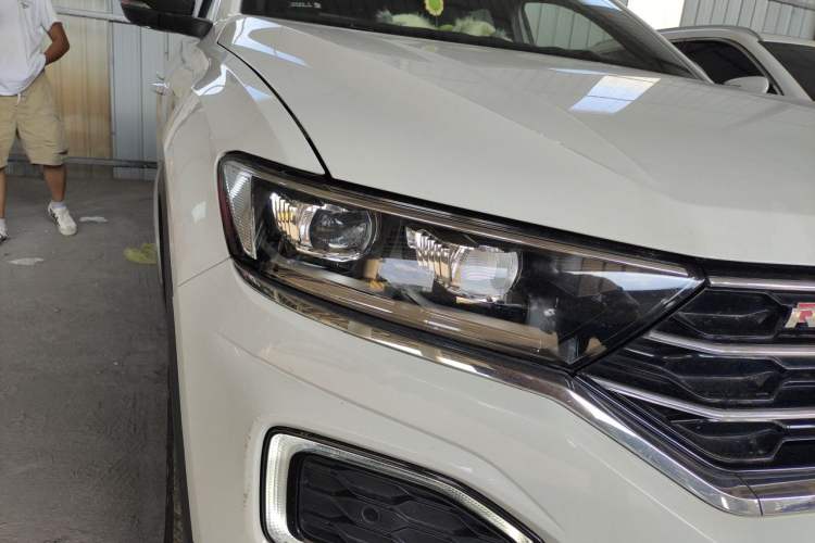 Used Volkswagen T-ROC 2019 280TSI DSG Four-Wheel Drive Luxury Version China V Standard Right Front Headlight