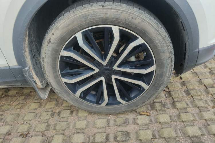 Used Volkswagen T-ROC 2019 280TSI DSG Two-Wheel Drive Comfort Version China VI Standard Right Front Wheel Hub